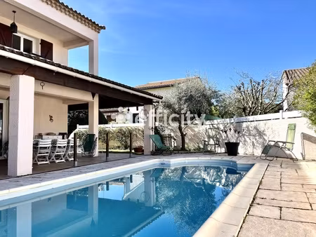 maison 5 pièces - 142 m²