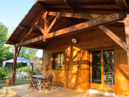 chalet de type 3 - de plain-pied - avec piscine privative sur terrain 5084 m2 à vendre à..