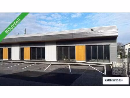 location commerce 168 m²