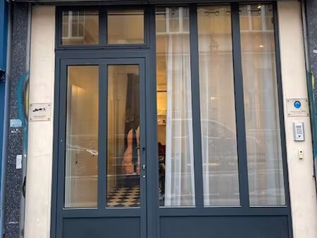 location commerce 9 m² à 47 m²