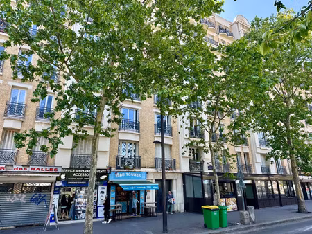 local professionnel à louer paris 17eme arrondissement 2 pièce(s) 62m2 1 713€/mois ht/hc