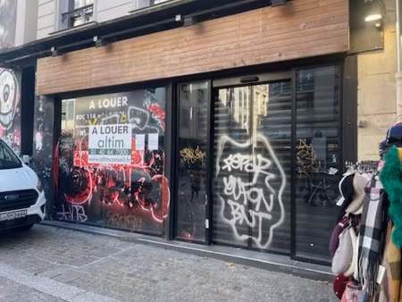 location commerce 91 m² à 593 m²