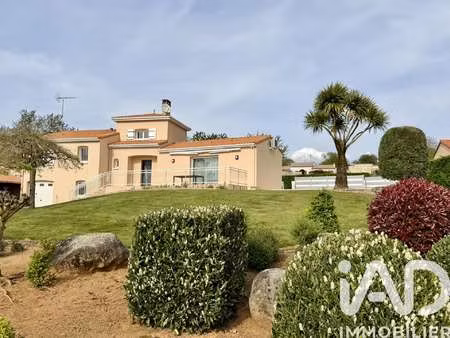 vente maison piscine à mervent (85200) : à vendre piscine / 126m² mervent