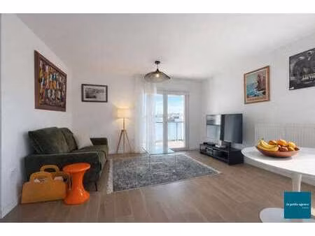 vente appartement 3 pièces à équeurdreville-hainneville (50120) : à vendre 3 pièces / 67m²