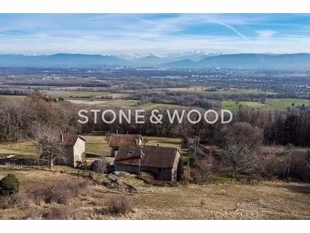 ensemble immobilier de caractère au pied du jura