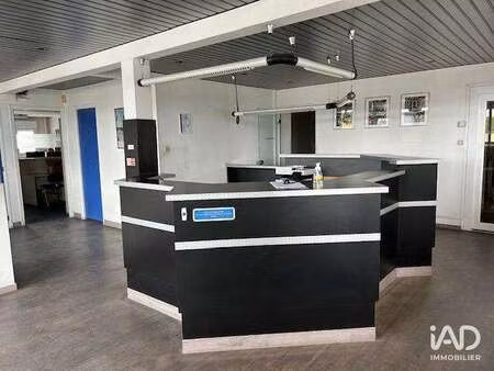 vente bureaux et commerces à carpiquet (14650) : à vendre / 8200m² carpiquet