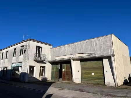 maison 5 pièces vide et disponible et local commercial libre avec atelier
