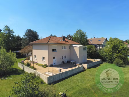 a vendre maison à rénover avec grand terrain à la tour de sa