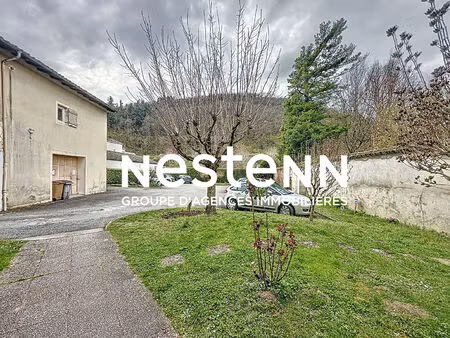 a vendre: appartement de caractère avec parking - 69430 beaujeu