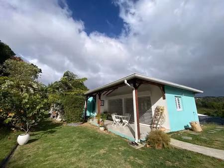 vente maison 4 pièces 102 m² à case pilote (97222)  469 000 €