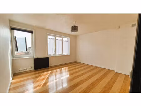 métro lomme bourg : t2 de 44m2 lumineux et rénové