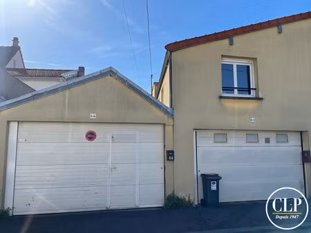 exclusivite montreuil - local commercial à 9mn métro ligne 11 station montreuil - hôpital