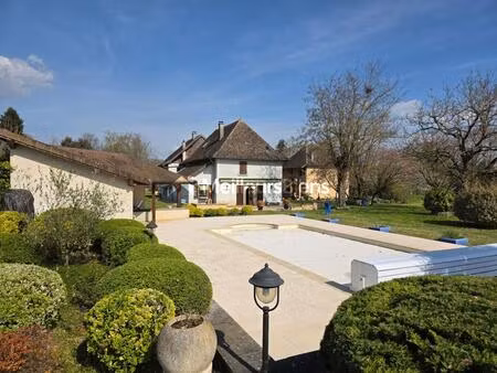 exclusivité les avenières. maison+dépendance