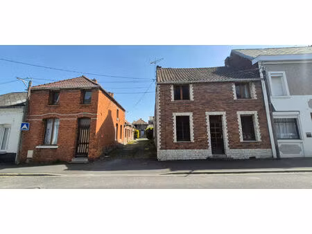 ensemble immobilier quievrechain env 200 m2