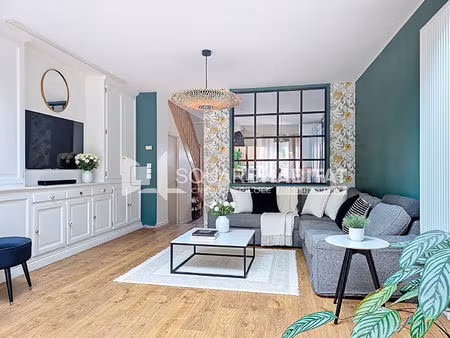 magnifique maison totalement rénovée en 2016 : 3 chambres  jardin et garage.