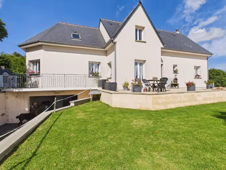 vente maison 8 pièces 161 m² saint-sauveur-villages (50490)