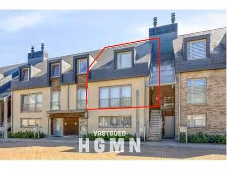 superbe duplex (3 ch.) au centre de strombeek-bever !