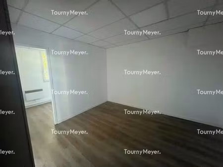 location bureaux 90 m²