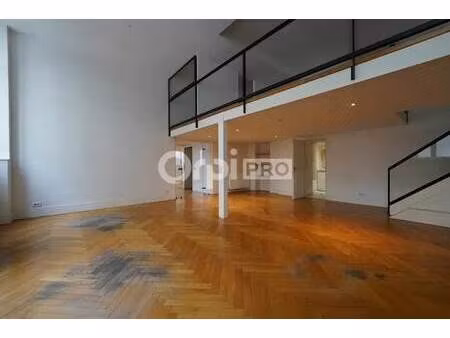 location bureaux 89 m² à 143 m²
