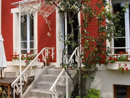 maison de luxe à louer à chaville