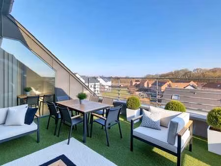 magnifique penthouse 4f de 143 m2 petit baulers