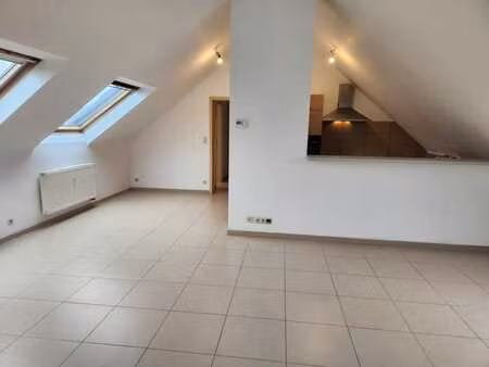 appartement lumineux 80m2 2 ch. endroit vert & calme