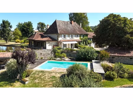 vente maison 11 pièces 346 m² à la chapelle-sous-dun (71800)  495 000 €