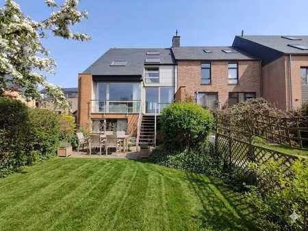 maison 4 ch + appart 1 ch à louvain-la-neuve  jardin  peb b