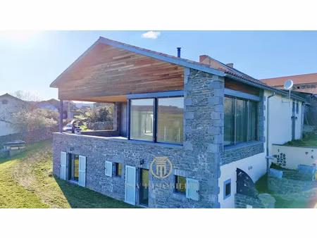 vente maison 6 pièces 235 m² à saint-flour (15100)  549 000 €