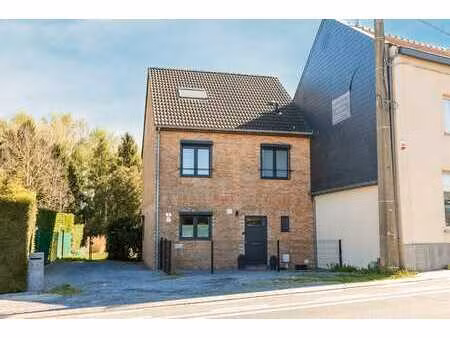 maison récente (peb b) avec 5 chambres et jardin à braine-l