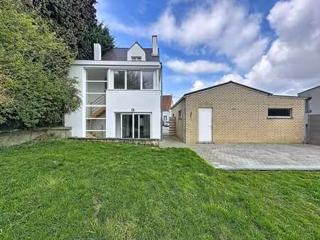 villa 4 façades rénovée - proximité centre la hulpe