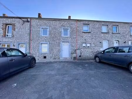 agréable maison avec jardin au cœur d'humain