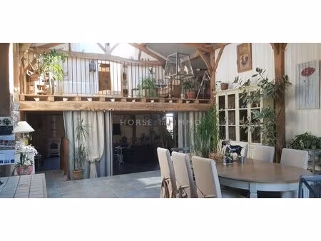 belle propriété équestre avec deux maisons et 9 hectares en v