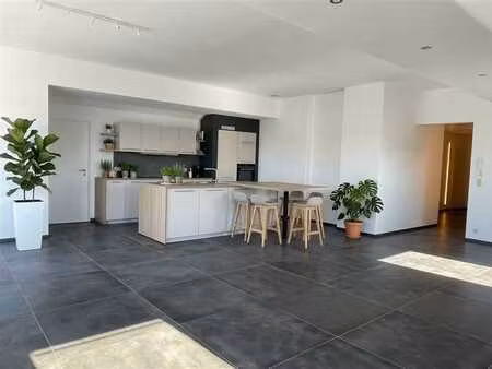 splendide penthouse au coeur de bastogne