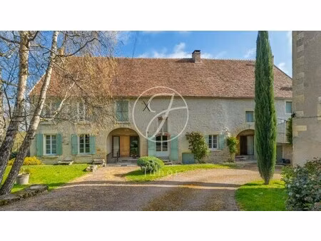 maison de luxe à vendre à tannay