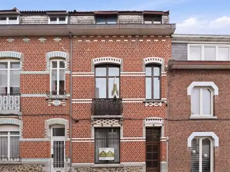 karaktervolle woning met gezellige tuin en overdekt terra...