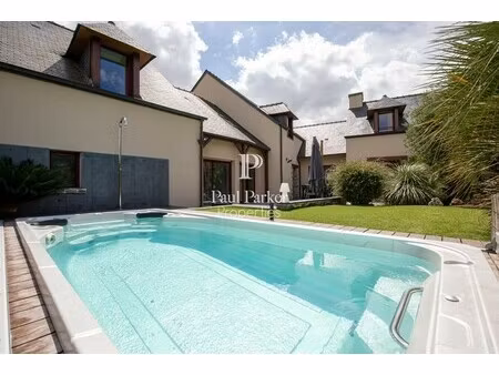 maison de luxe à vendre dans le quartier le rachapt-bellevue