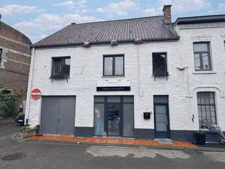 duplex avec rez de bureau