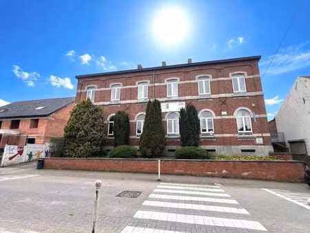 ancienne école primaire à transformer