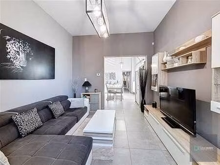 maison 3 façades en excellent état