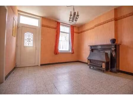 maison a renover proche des commodites