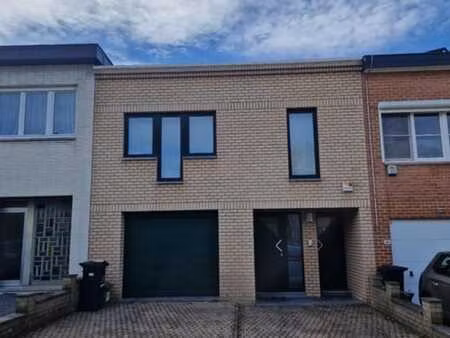 maison d'habitation a decouvrir