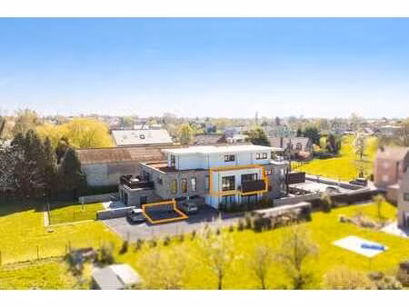 superbe appart à slins: peb a  2ch  terrasse  2 parkings