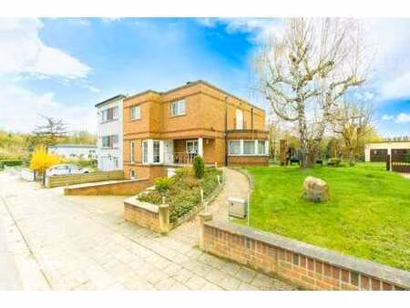 spacieuse maison 5 chambres avec jardin et garage !