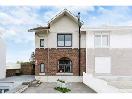 maison 4 chambres avec grande terrasse