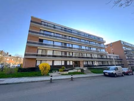 studio lumineux - prêt à habiter