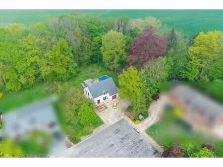 belle villa de 2008 – terrain de 45 ares  calme absolu et ca