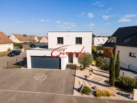 en exclusivité  sur pulversheim  maison comtemporaine de 2021  107m2 et 80m2 de sous-sol .