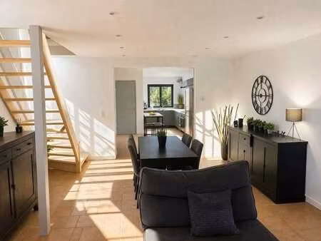 charmante en instapklare woning met 2 slaapkamers  keuken...