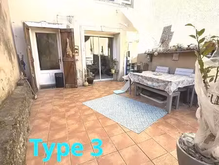 immeuble à rapport avec 3 appartements à tourves